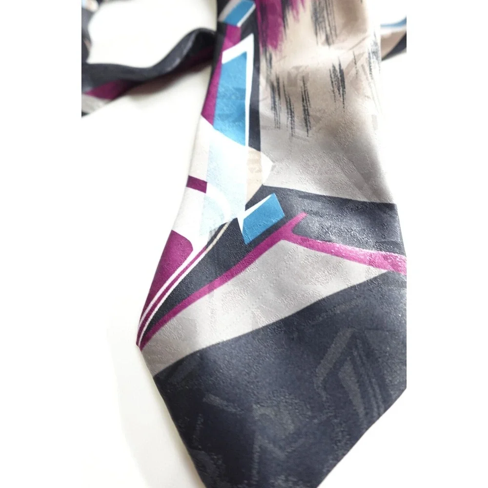 Vintage Pierre Cardin Tie USA 100% Polyester Navy Necktie Classic‎